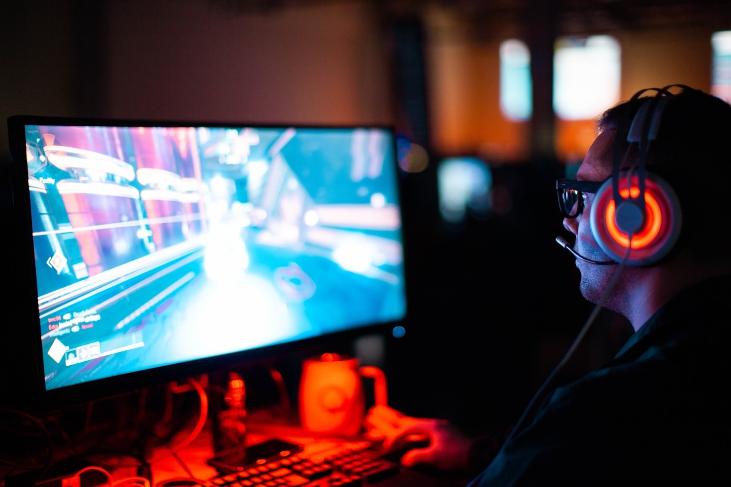 Transforming Casual Gamers into Pro Players